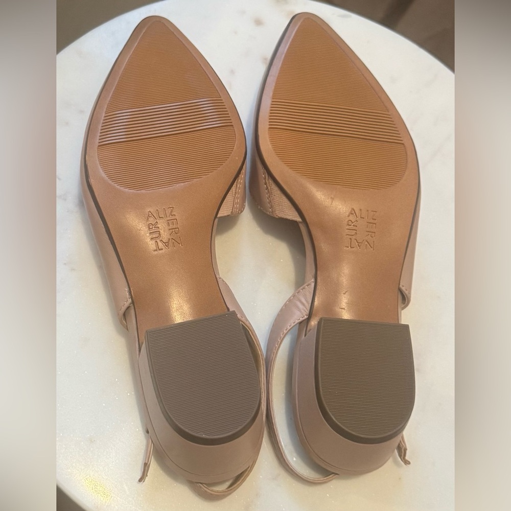 Naturalizer Banks Slingback Heels - Picture 8 of 11